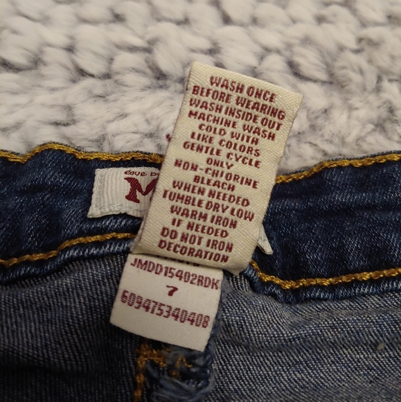 Mudd Ripped Jean Shorts - Picture 3 of 5